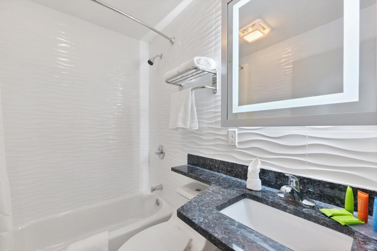 Casa Blanca Hotel Brooklyn Нью-Йорк Экстерьер фото